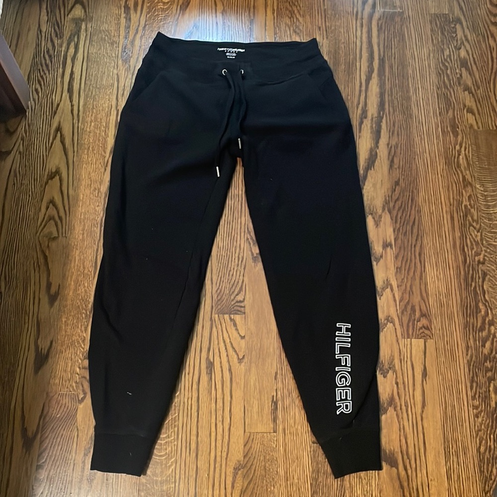 Tommy Hilfiger joggers